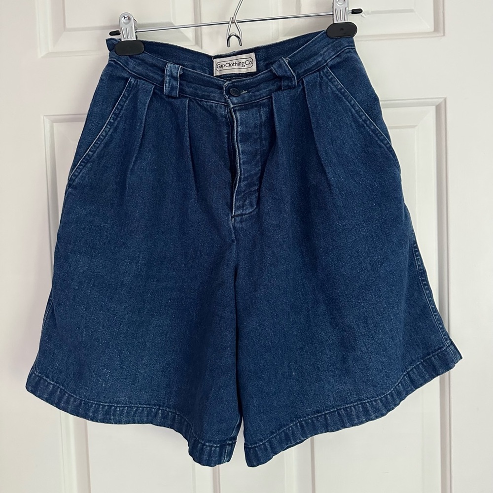 Vintage Gap Pleated Denim Shorts